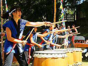 Sonoma Mtn Zen Center Taiko Drum performance